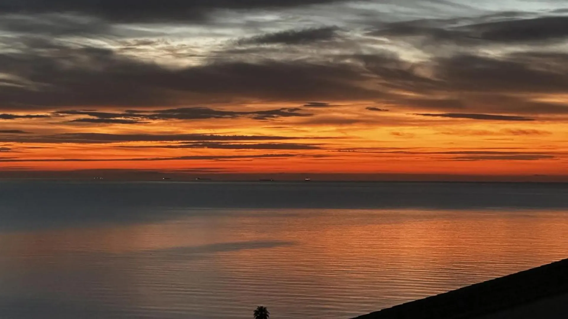 Sea View Apartments With Year-Round Open Pool Manilva İspanya