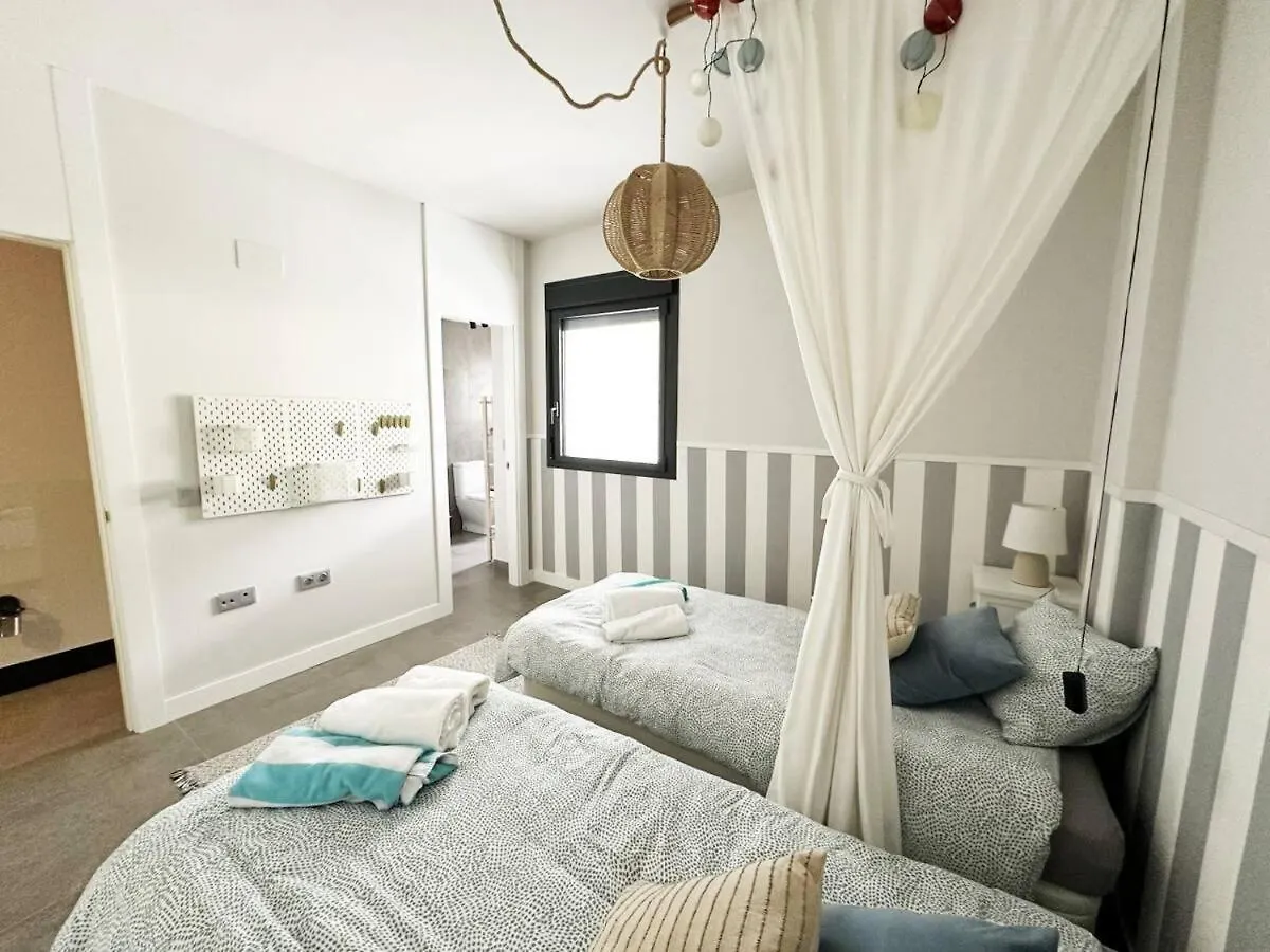 Sea View Apartments With Year-Round Open Pool Manilva