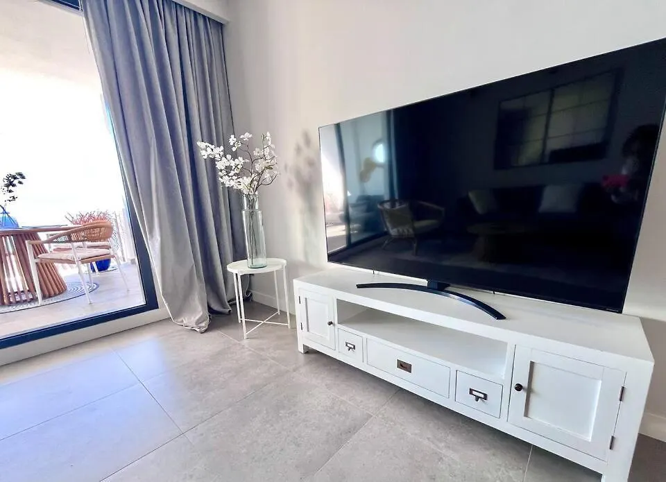Sea View Apartments With Year-Round Open Pool Manilva