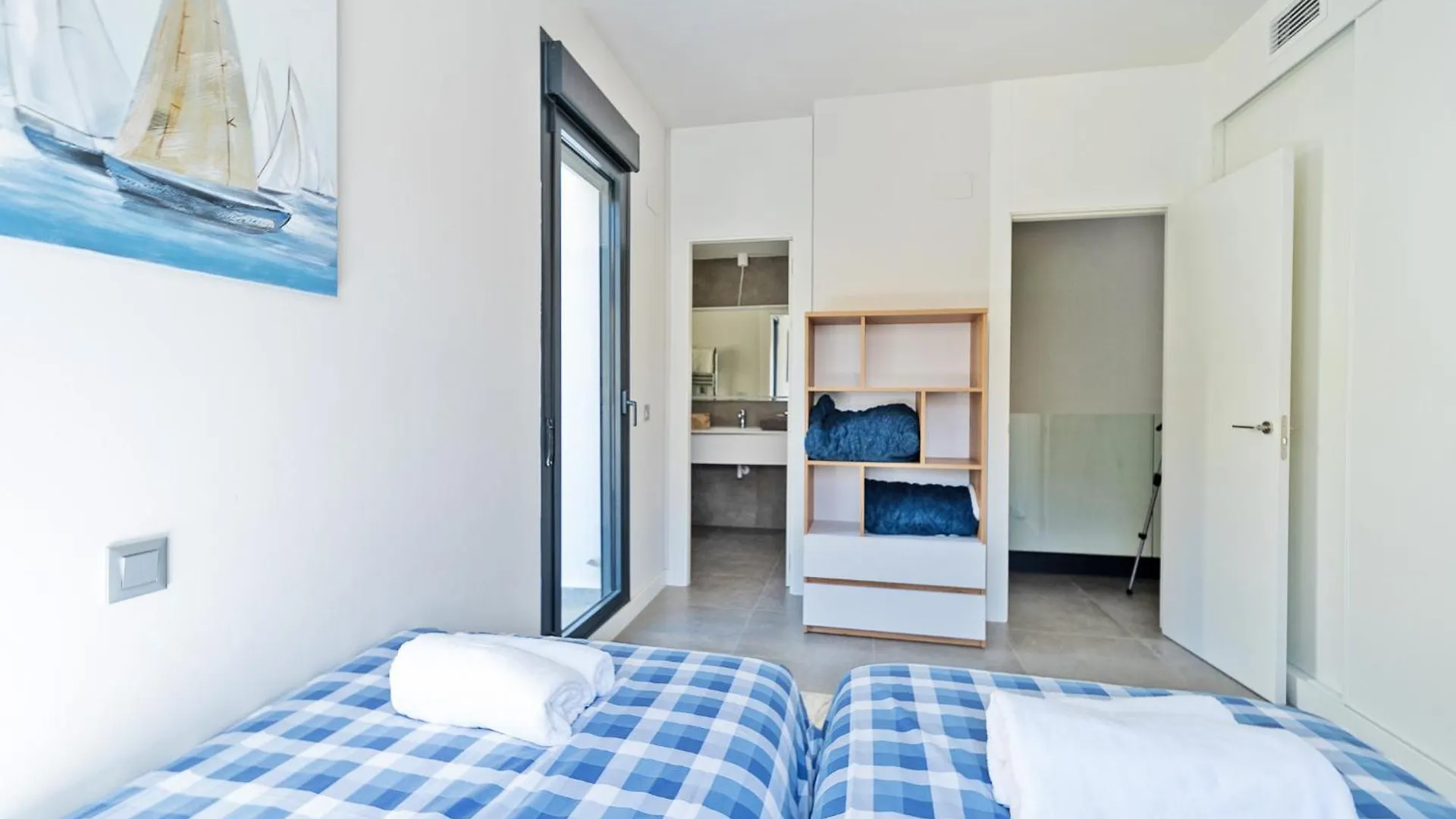 Sea View Apartments With Year-Round Open Pool Manilva
