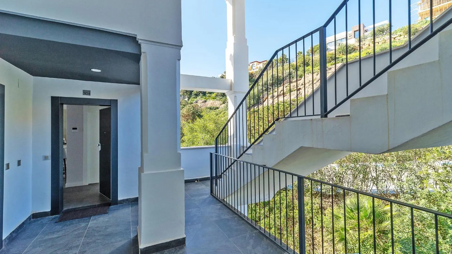 Sea View Apartments With Year-Round Open Pool Manilva
