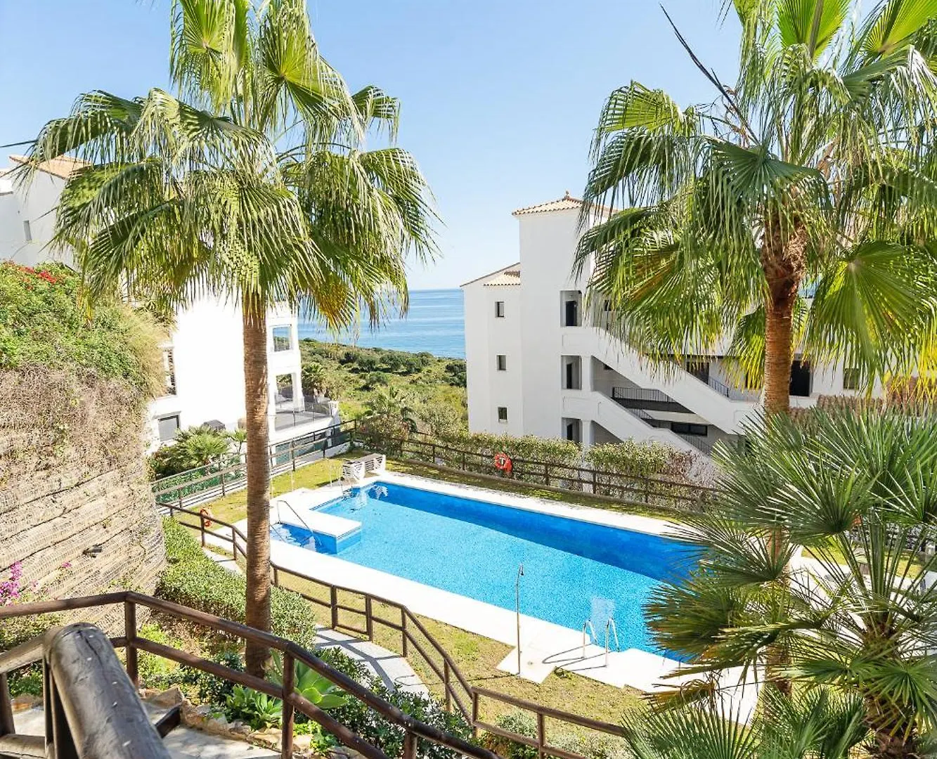 Sea View Apartments With Year-Round Open Pool Manilva