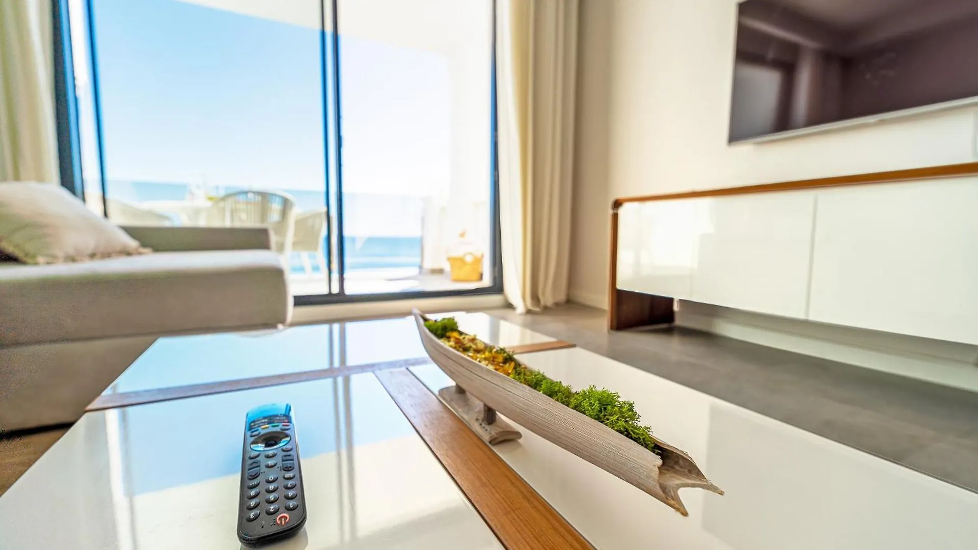 Sea View Apartments With Year-Round Open Pool Manilva Espanha