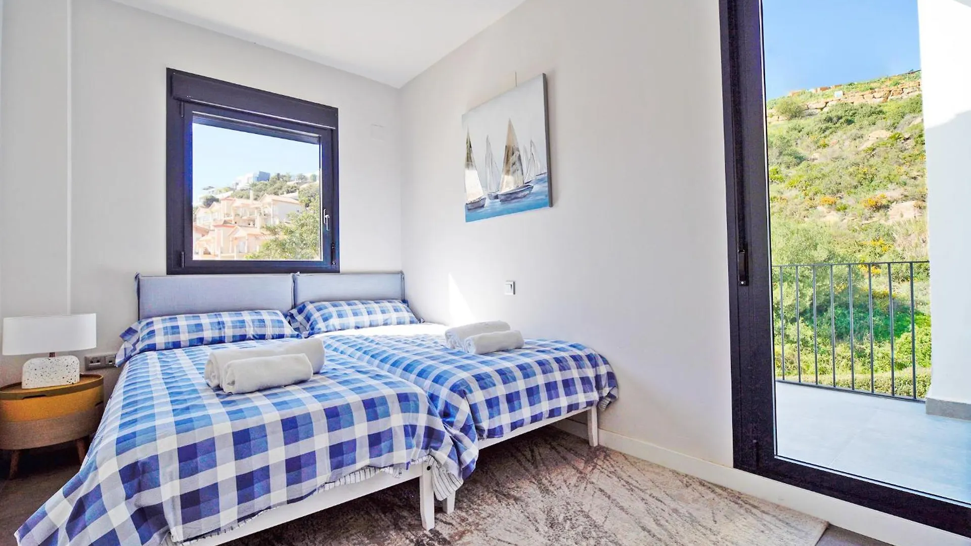 Sea View Apartments With Year-Round Open Pool Manilva 0*,  Espanha