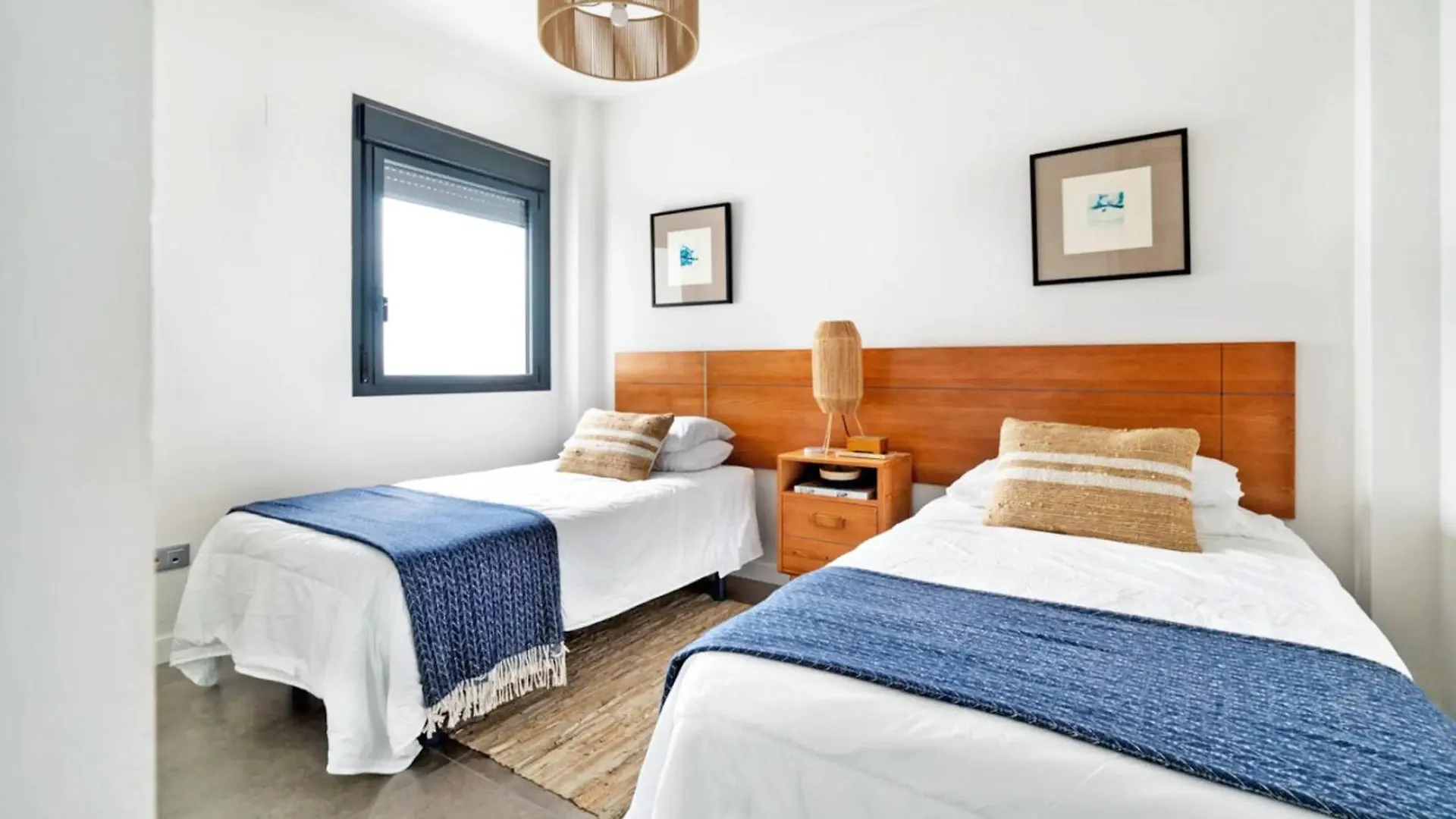 Sea View Apartments With Year-Round Open Pool Manilva