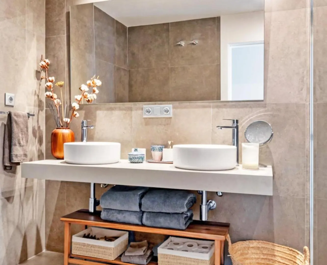 Sea View Apartments With Year-Round Open Pool Manilva