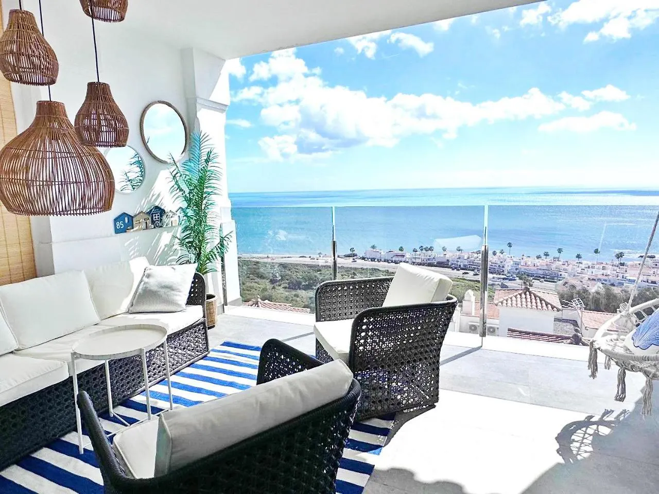 Sea View Apartments With Year-Round Open Pool Manilva Espanha