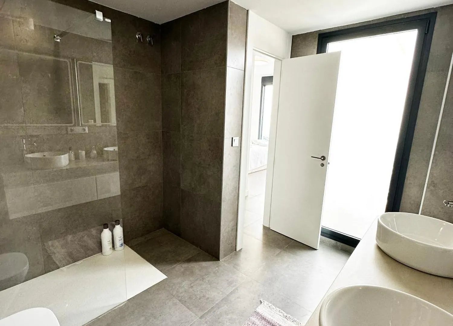 Sea View Apartments With Year-Round Open Pool Manilva